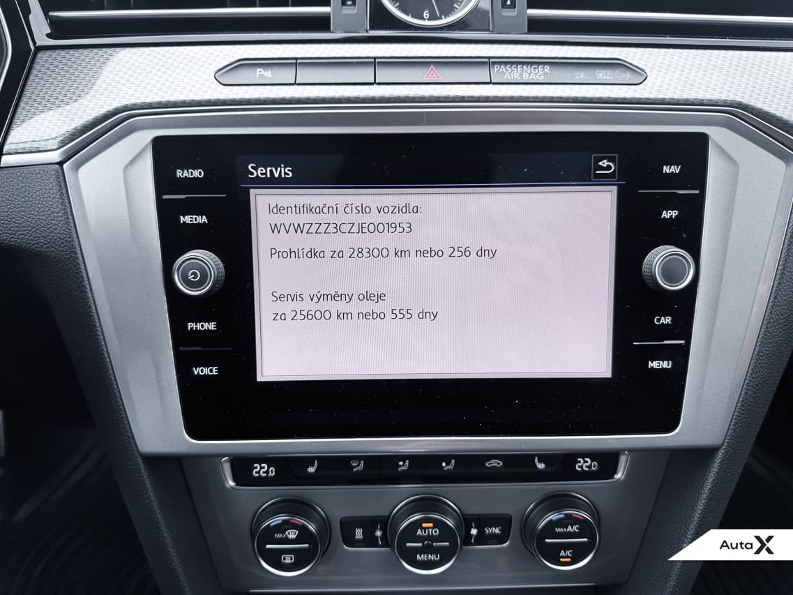 2017 Volkswagen PASSAT - 20