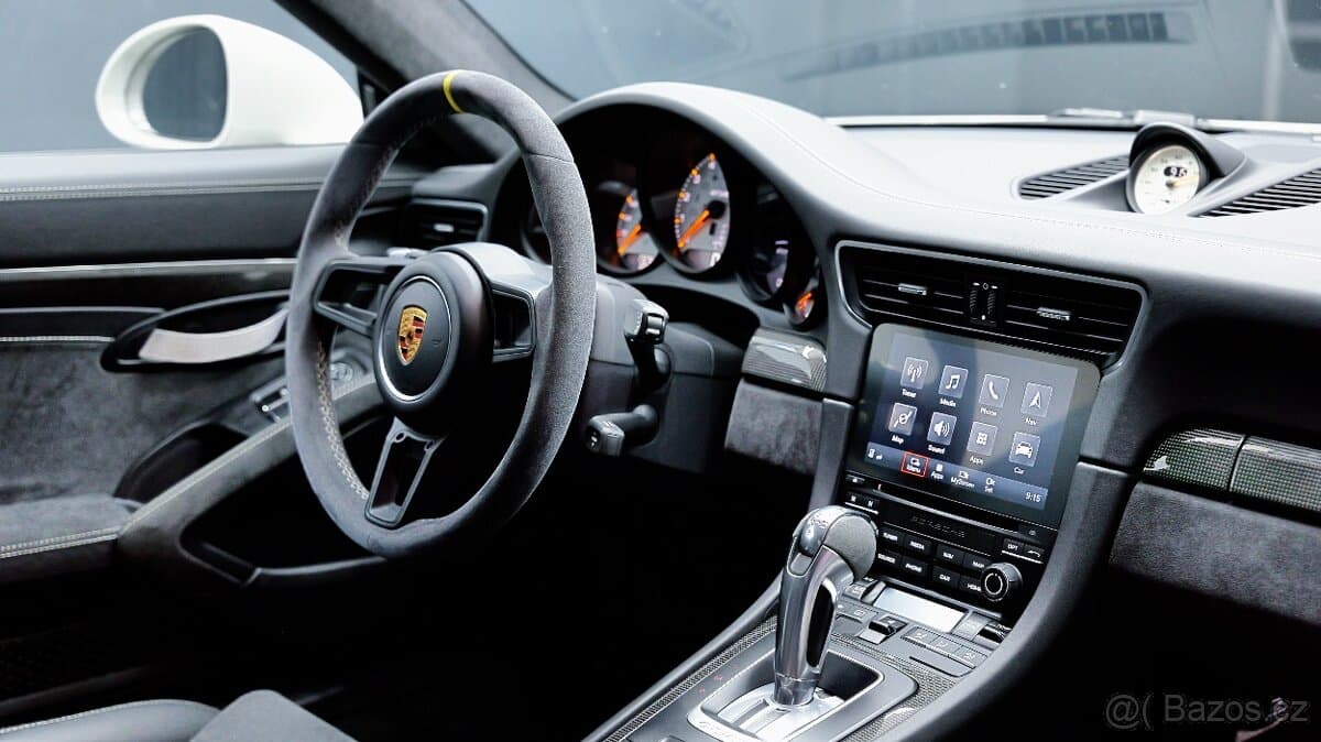 2018 Porsche 911 - 20