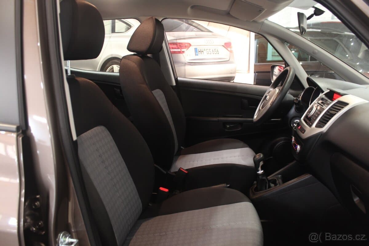 2016 Kia VENGA - 20