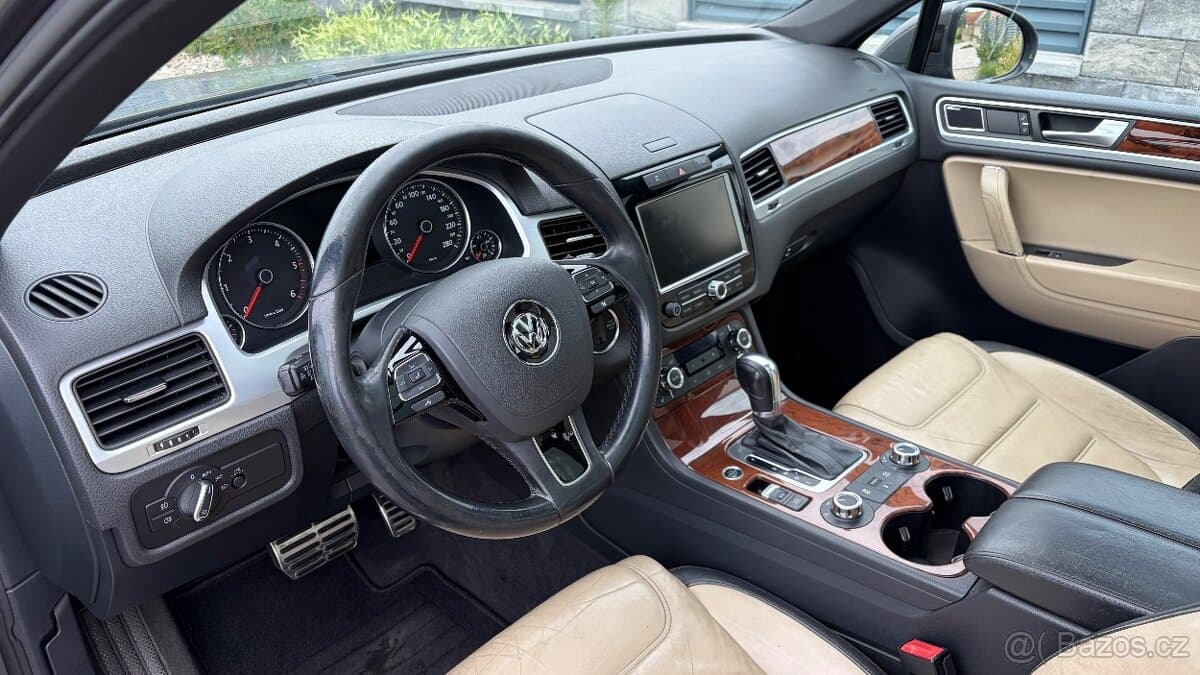 2010 Volkswagen TOUAREG - 20
