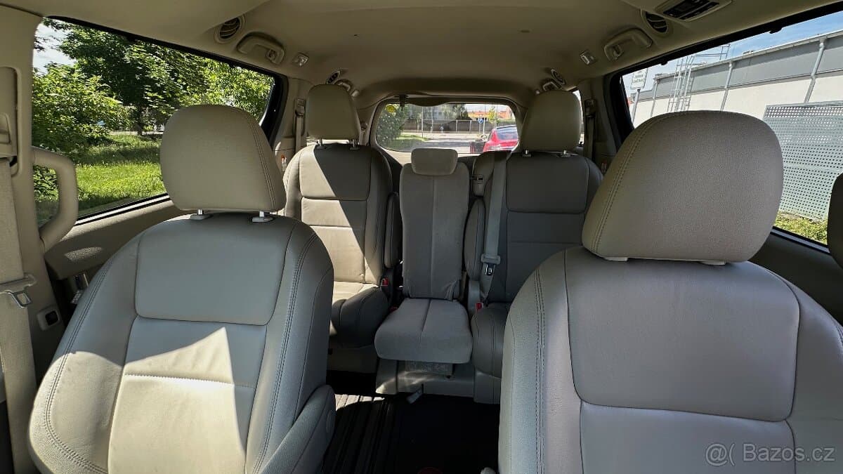 2016 Toyota SIENNA - 20