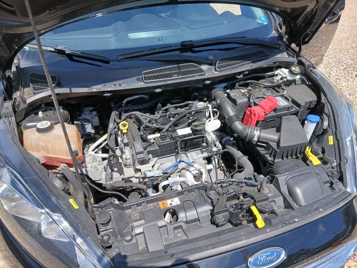 2013 Ford FIESTA - 20