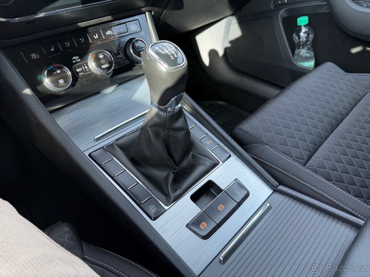 2022 Škoda SUPERB - 20