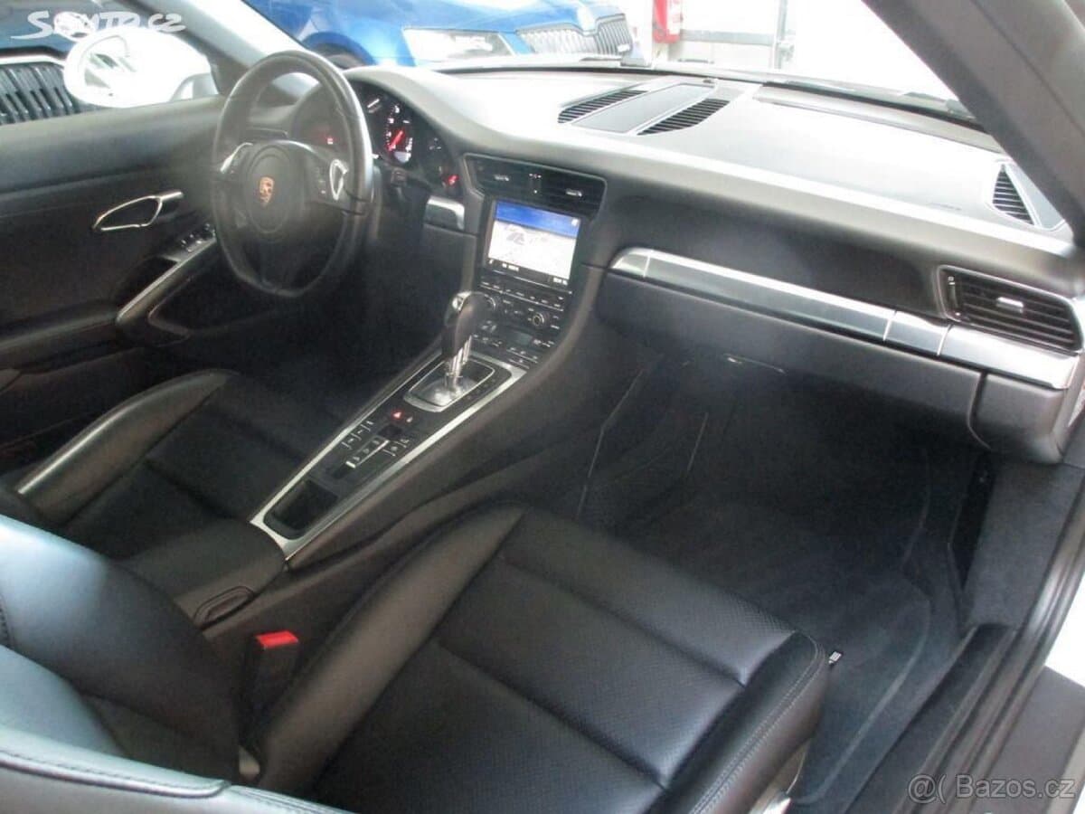 2015 Porsche 911 - 20