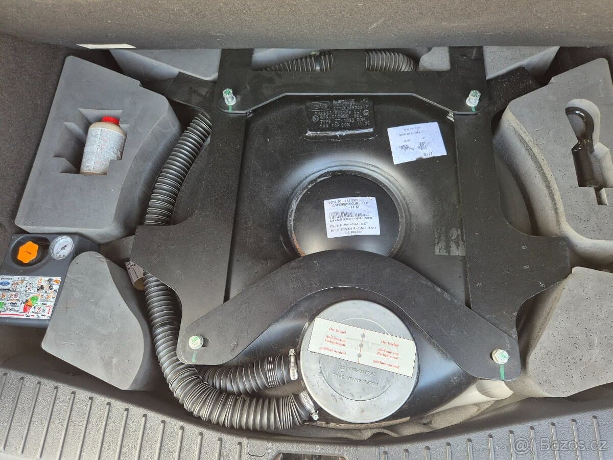 2016 Ford C-MAX - 20