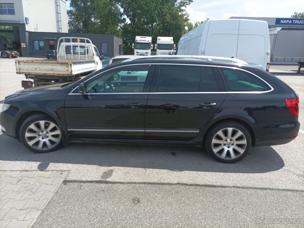 2012 Škoda SUPERB - 20
