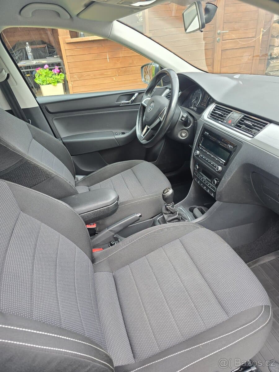 2015 Škoda RAPID - 20