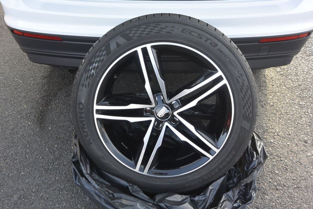 2017 Volkswagen TIGUAN - 20