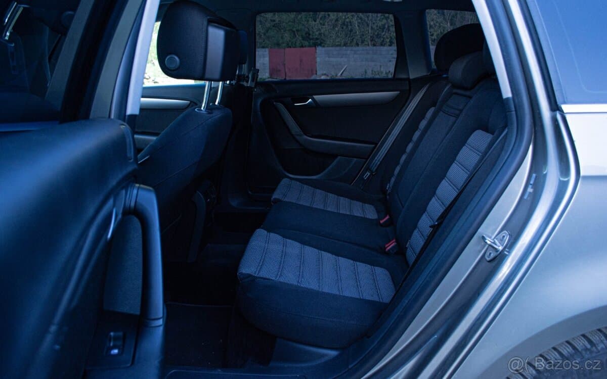 2012 Volkswagen PASSAT - 20