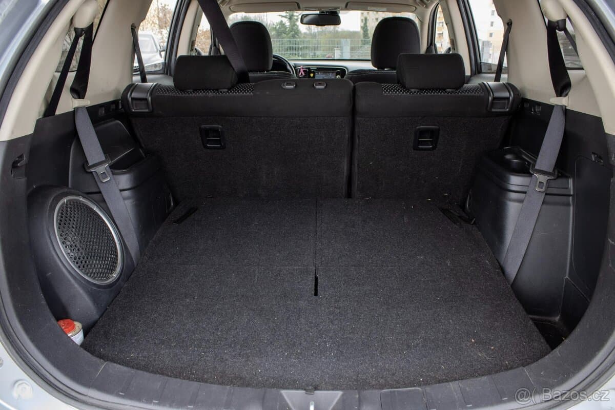 2016 Mitsubishi OUTLANDER - 20