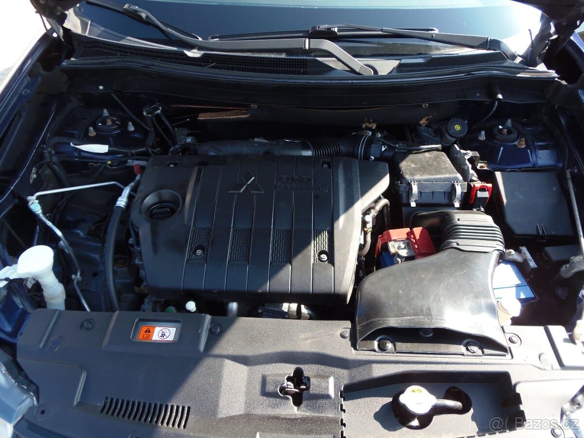 2013 Mitsubishi OUTLANDER - 20
