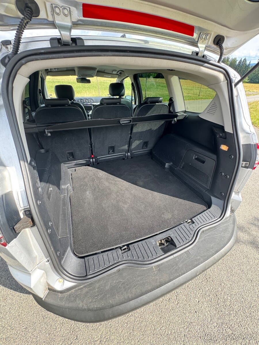 2014 Ford S-MAX - 20