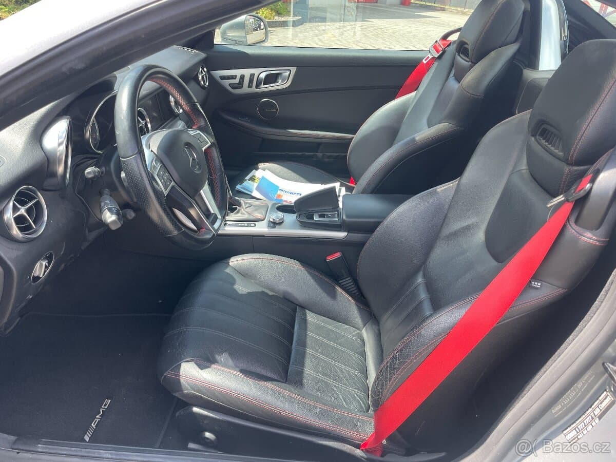 2011 Mercedes-Benz SL - 20