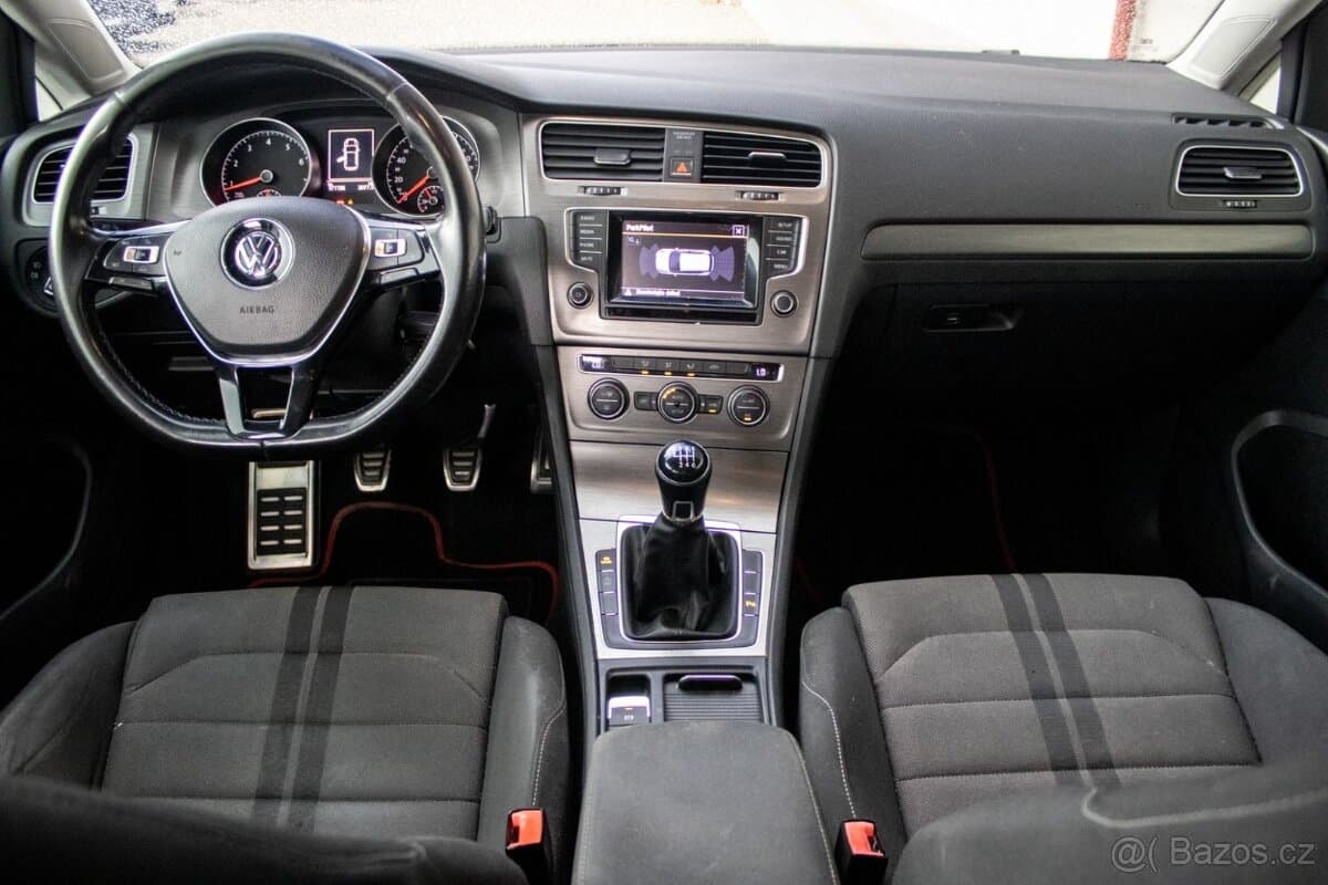 2013 Volkswagen GOLF - 20