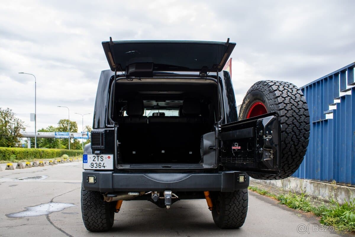 2013 Jeep WRANGLER - 20
