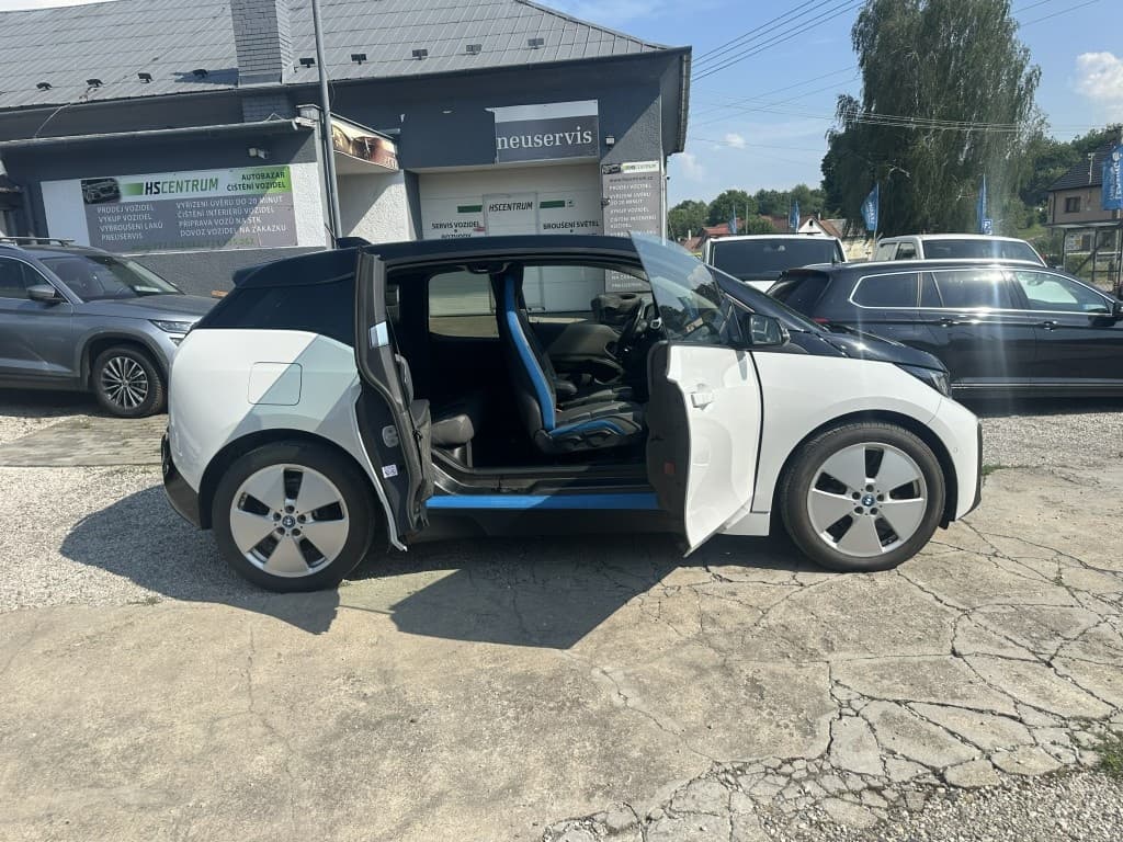 2021 BMW i3 - 20