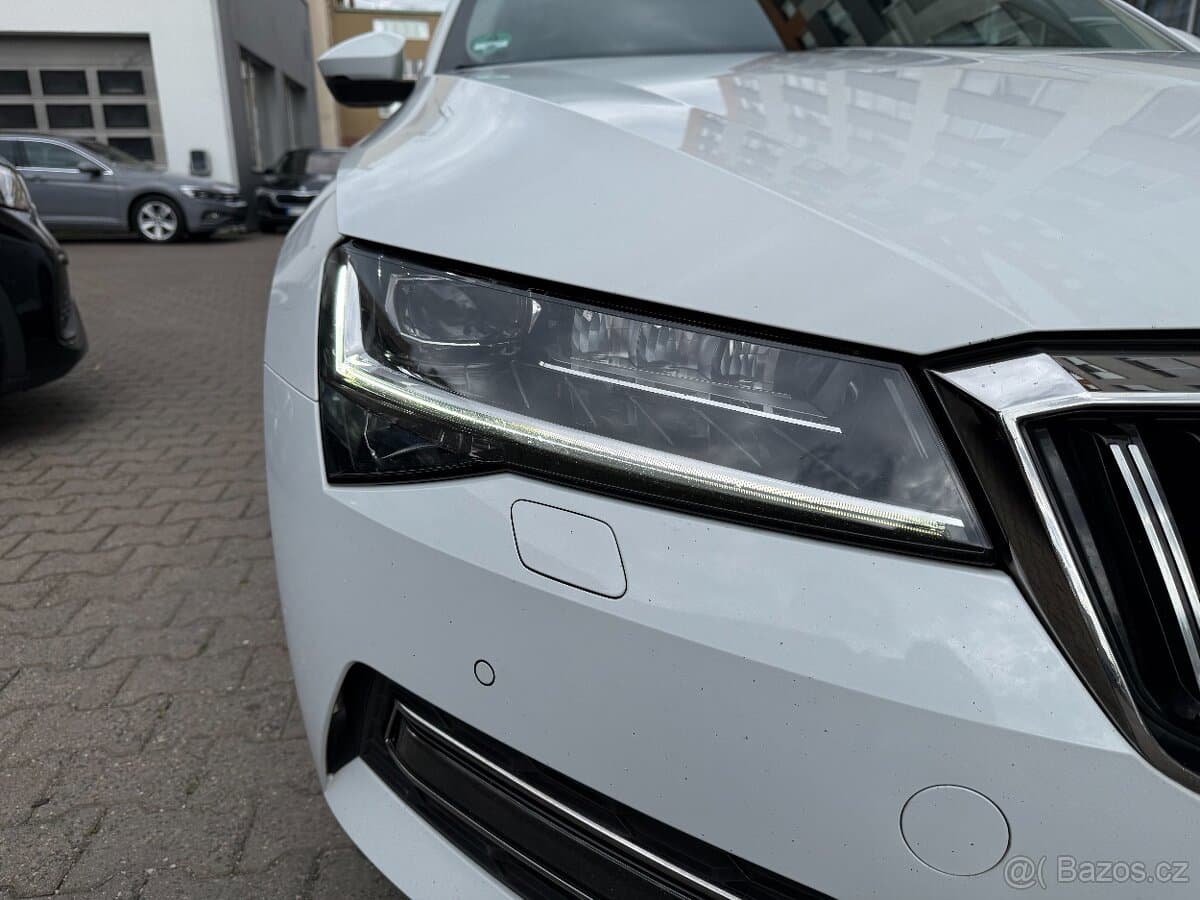 2021 Škoda SUPERB - 20