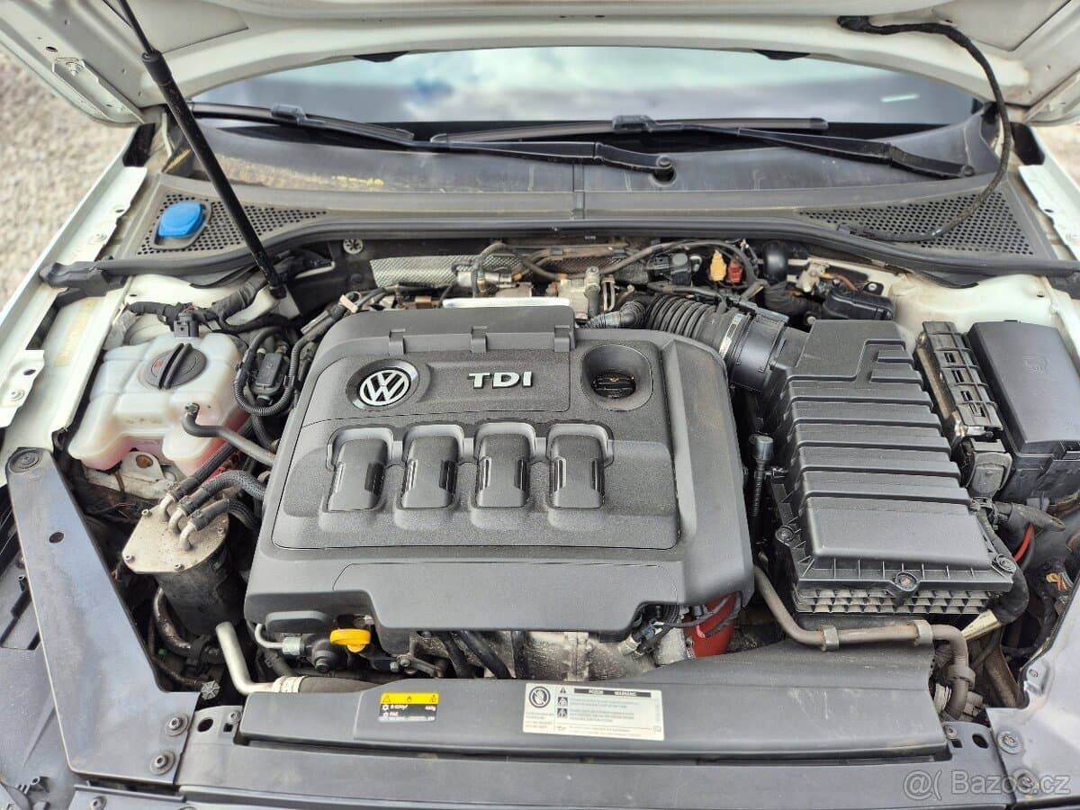 2017 Volkswagen PASSAT - 20