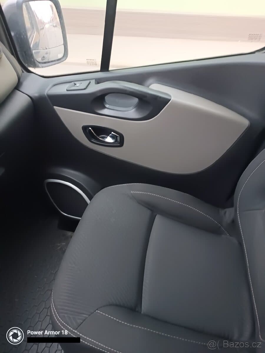 Renault TRAFIC - 20