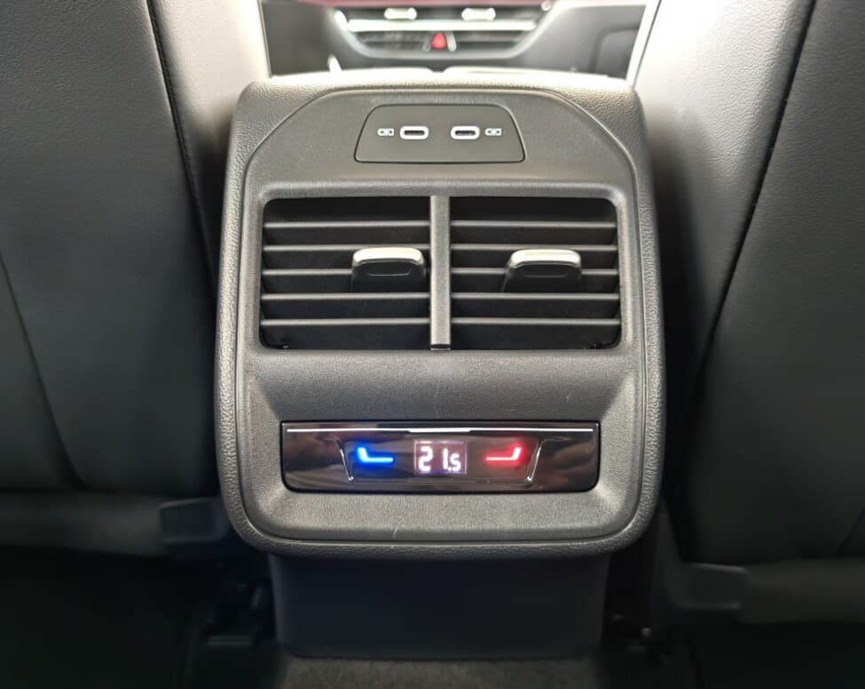 2025 Volkswagen PASSAT - 20