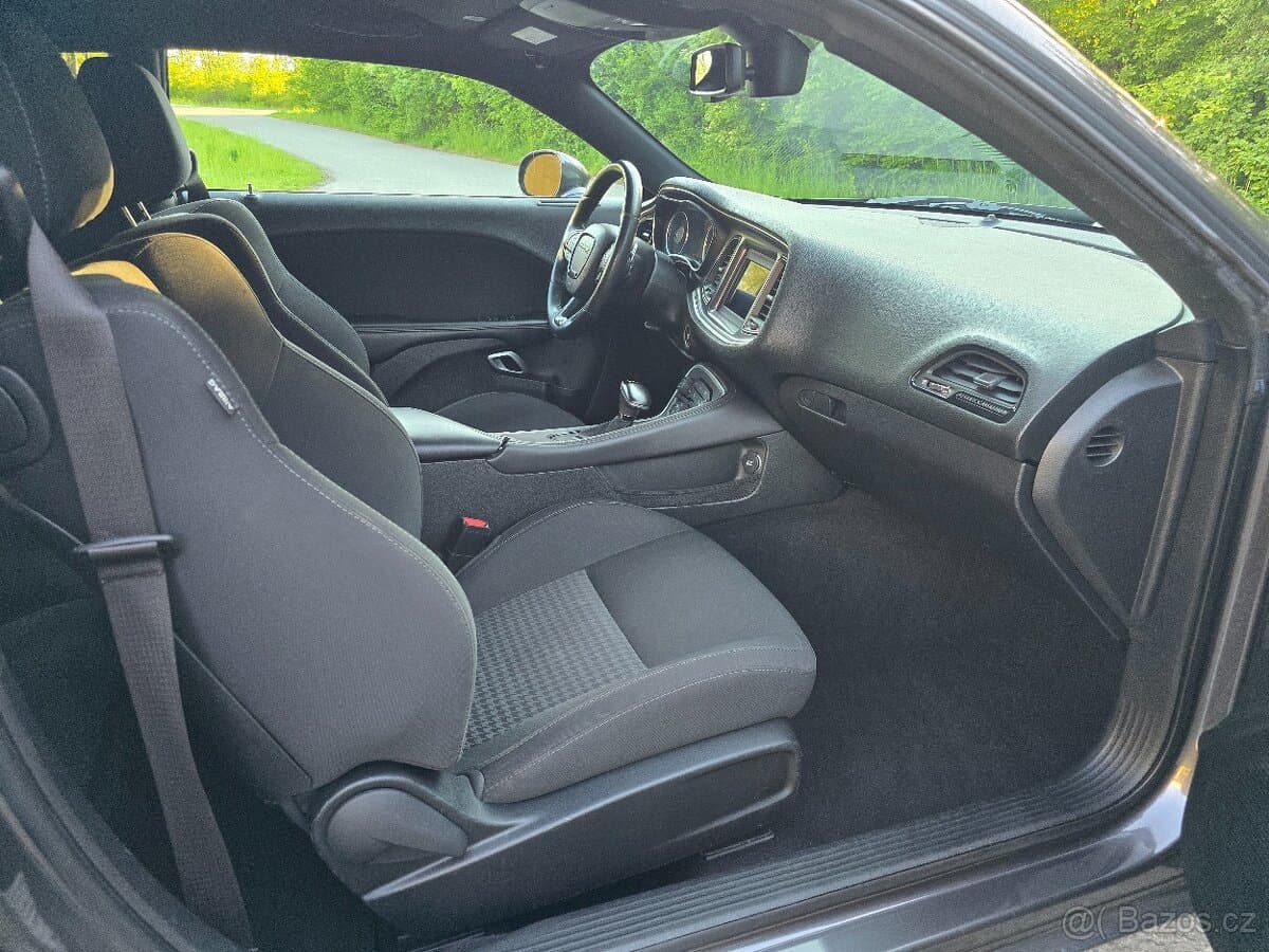2019 Dodge CHALLENGER - 20