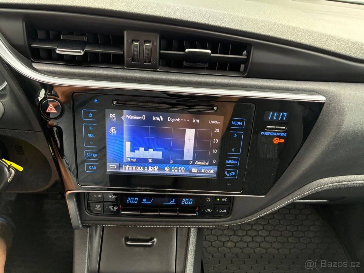 2018 Toyota COROLLA - 20