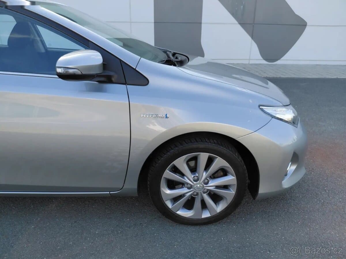 2013 Toyota AURIS - 20