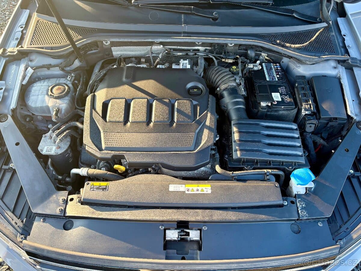 2022 Volkswagen PASSAT - 20