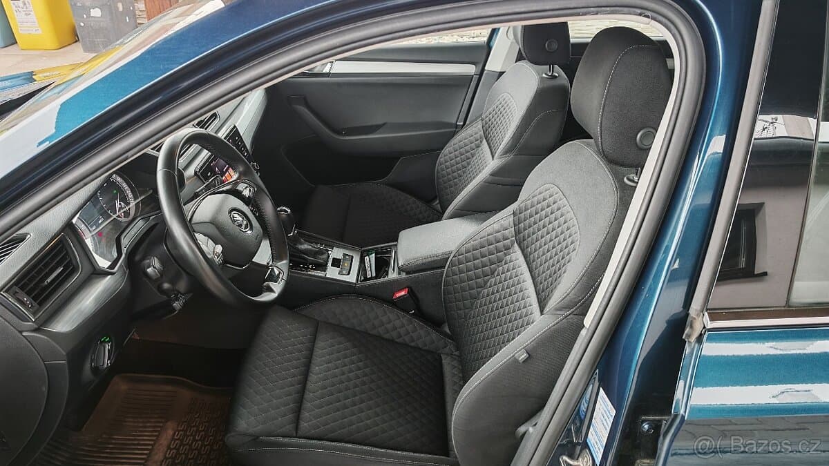 2020 Škoda SUPERB - 20