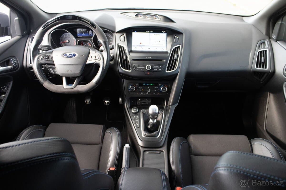 2017 Ford FOCUS - 20