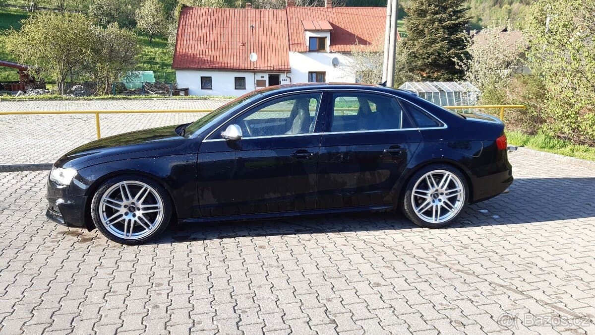2013 Audi S4 - 20