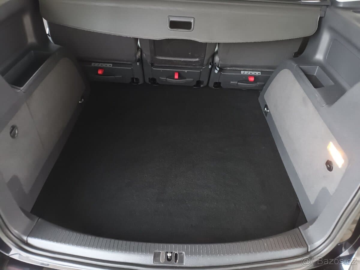 2011 Volkswagen TOURAN - 20