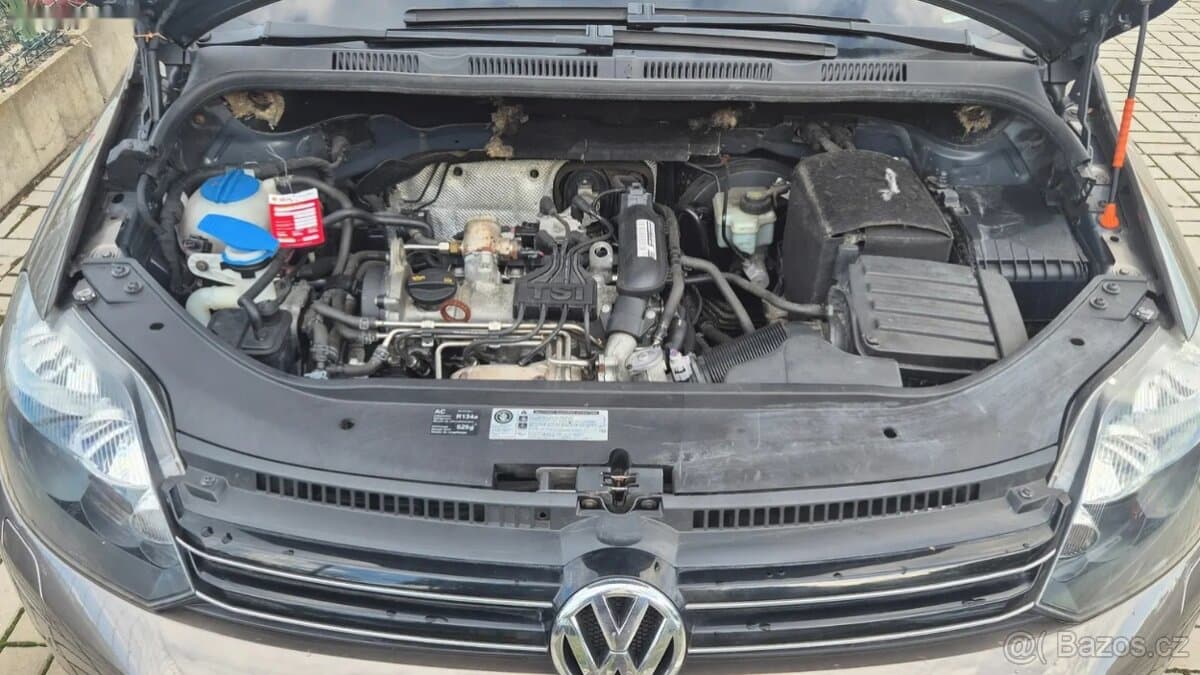 2010 Volkswagen GOLF - 20