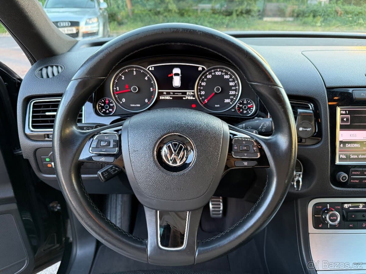 2013 Volkswagen TOUAREG - 20