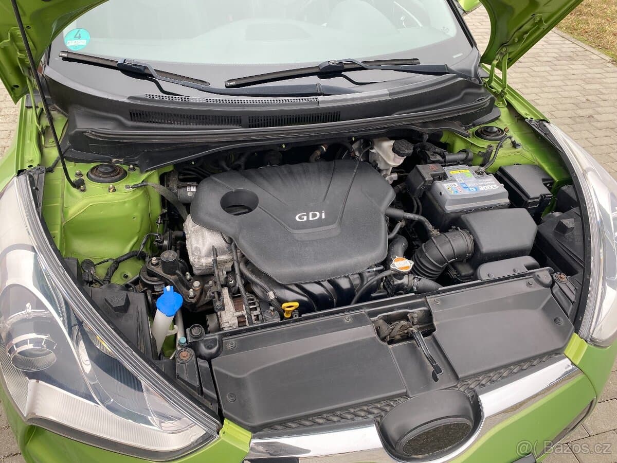 Hyundai VELOSTER - 20
