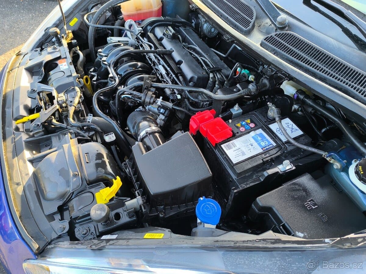 2013 Ford FIESTA - 20