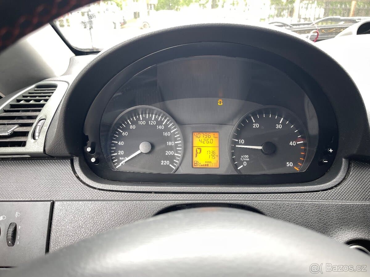 2013 Mercedes-Benz VITO - 20
