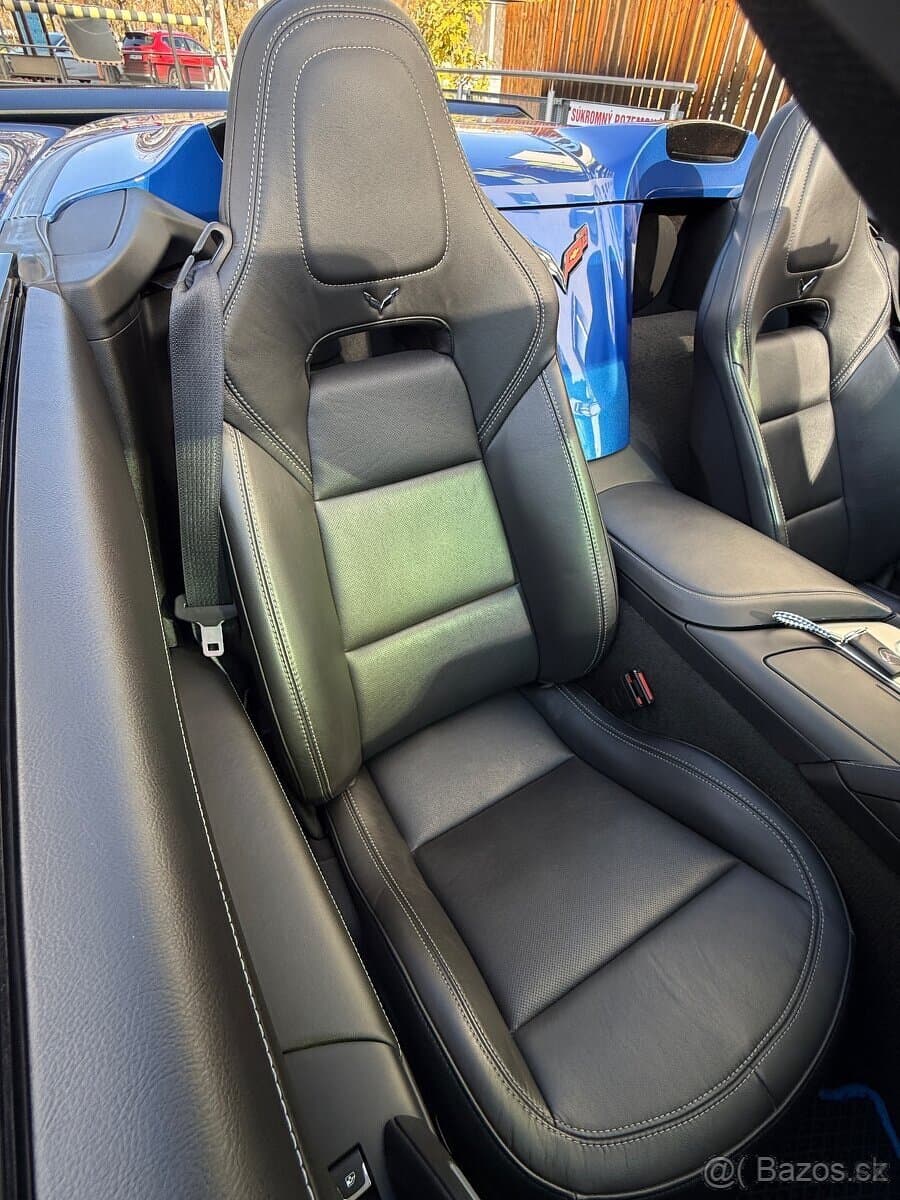 2019 Chevrolet CORVETTE - 20