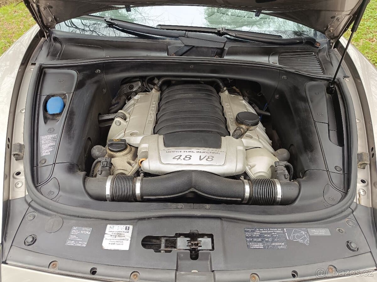 2004 Porsche CAYENNE - 20