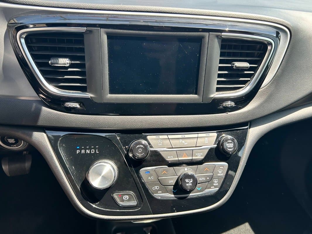 2019 Chrysler PACIFICA - 20