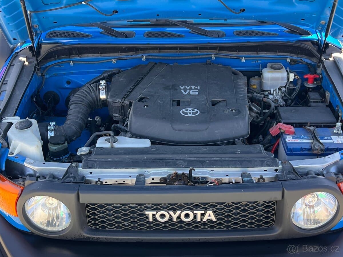 2008 Toyota FJ - 20