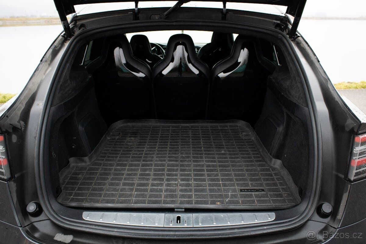 2016 Tesla MODEL X - 20