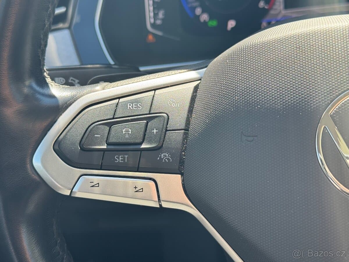 2022 Volkswagen PASSAT - 20
