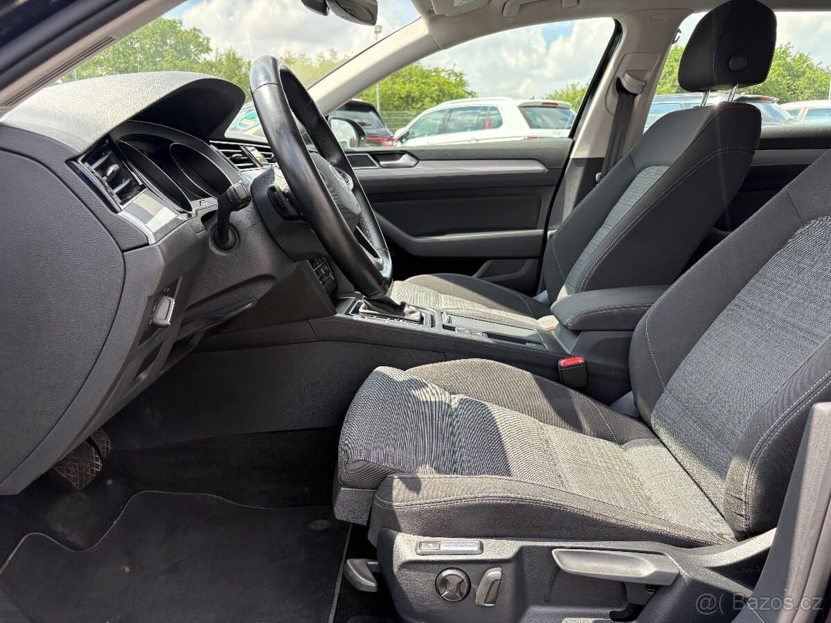 2021 Volkswagen PASSAT - 20