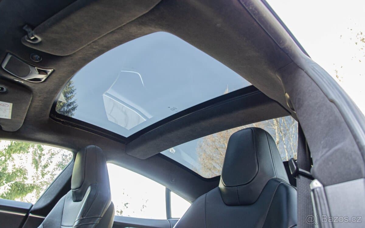 2017 Tesla MODEL S - 20