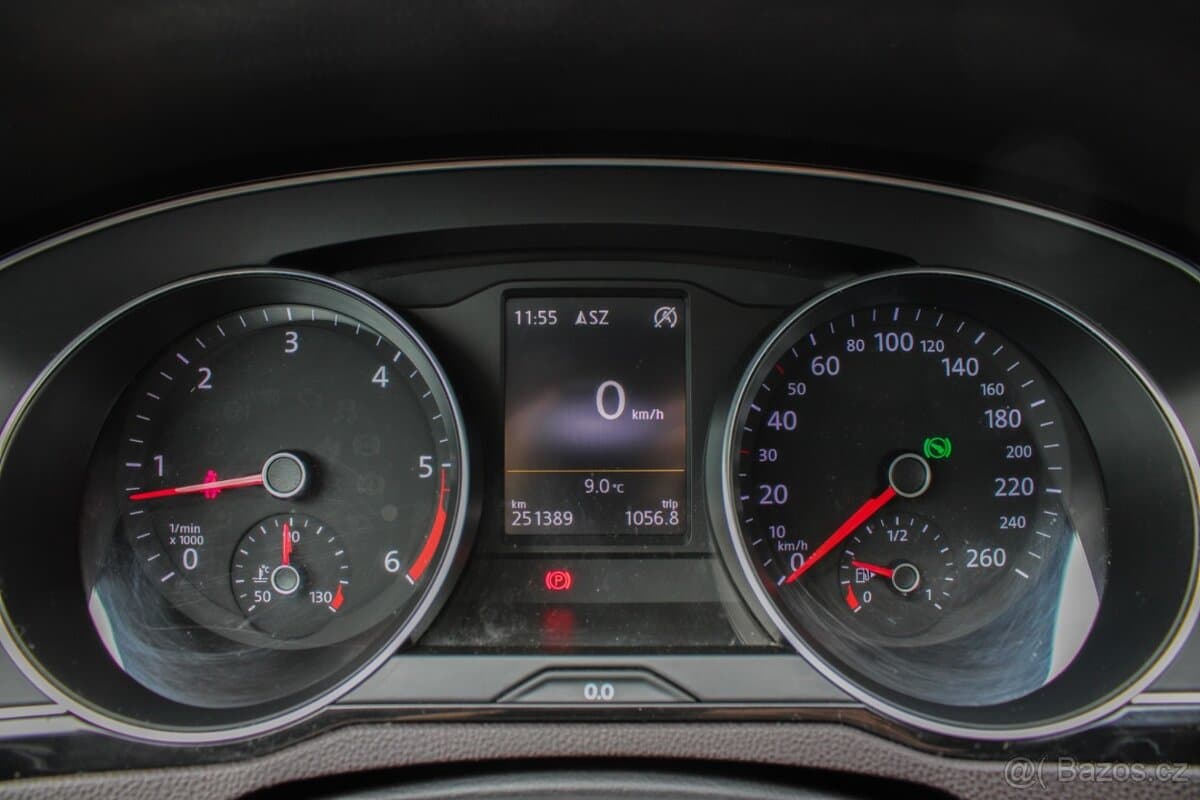 2016 Volkswagen PASSAT - 20