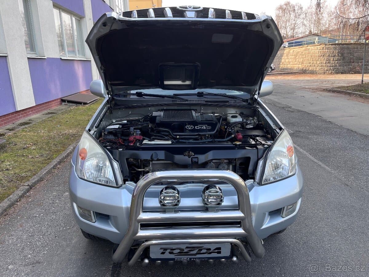 2004 Toyota LAND CRUISER - 20