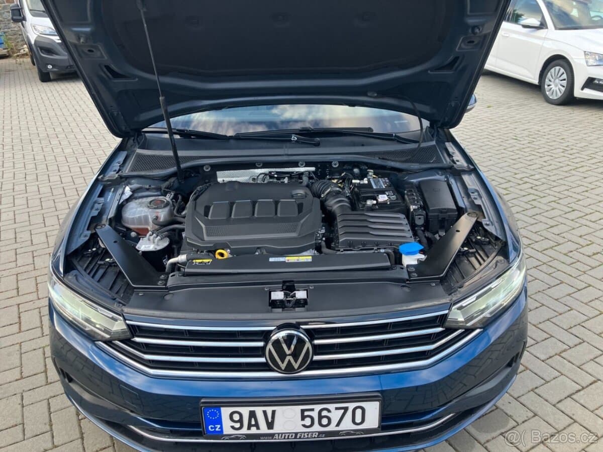 2023 Volkswagen PASSAT - 20