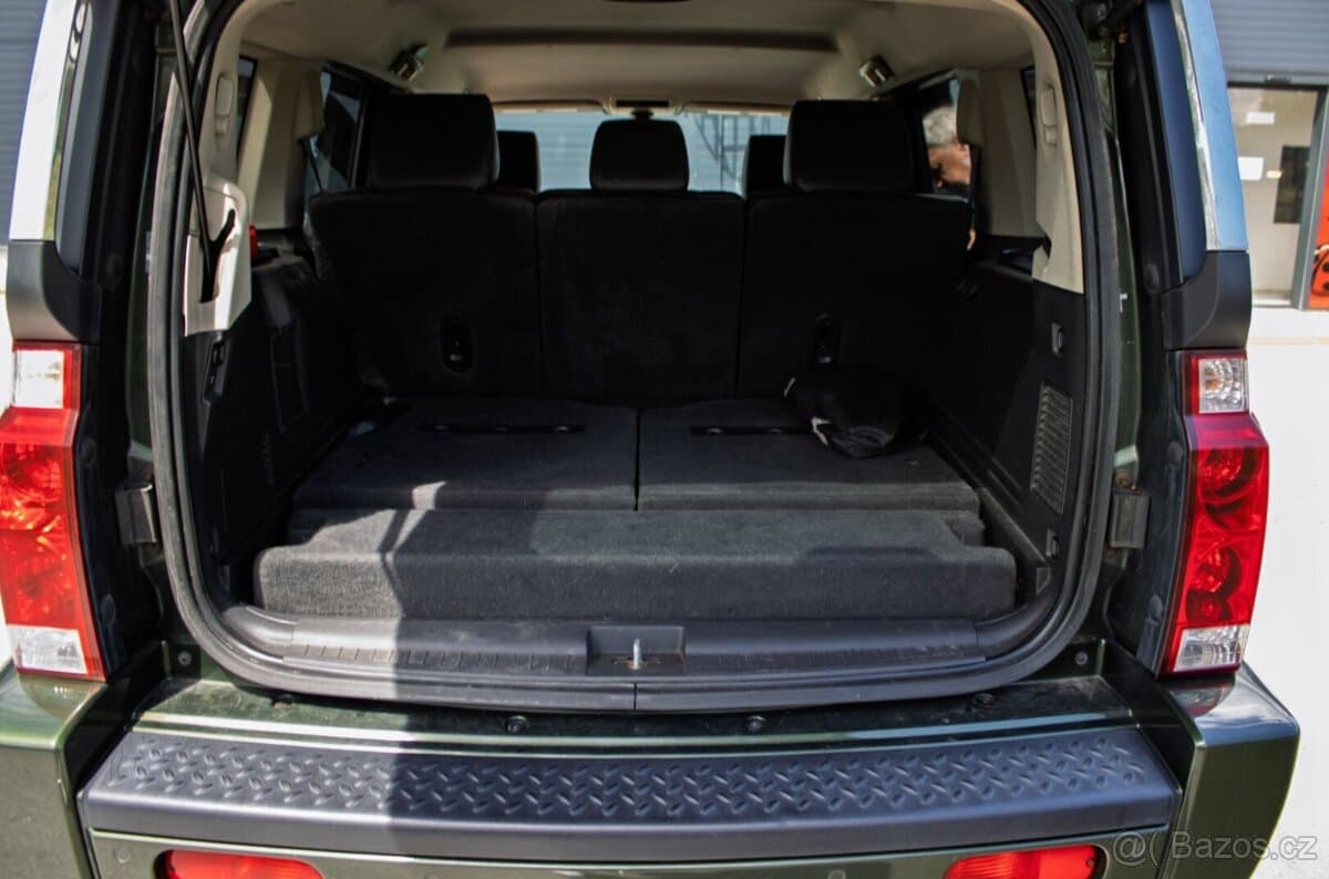 2009 Jeep COMMANDER - 20