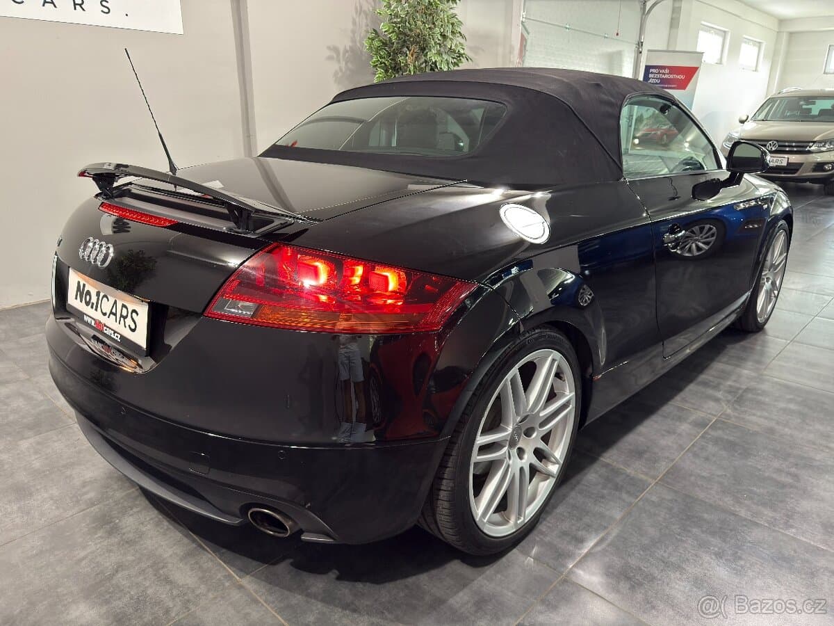 2010 Audi TT - 20